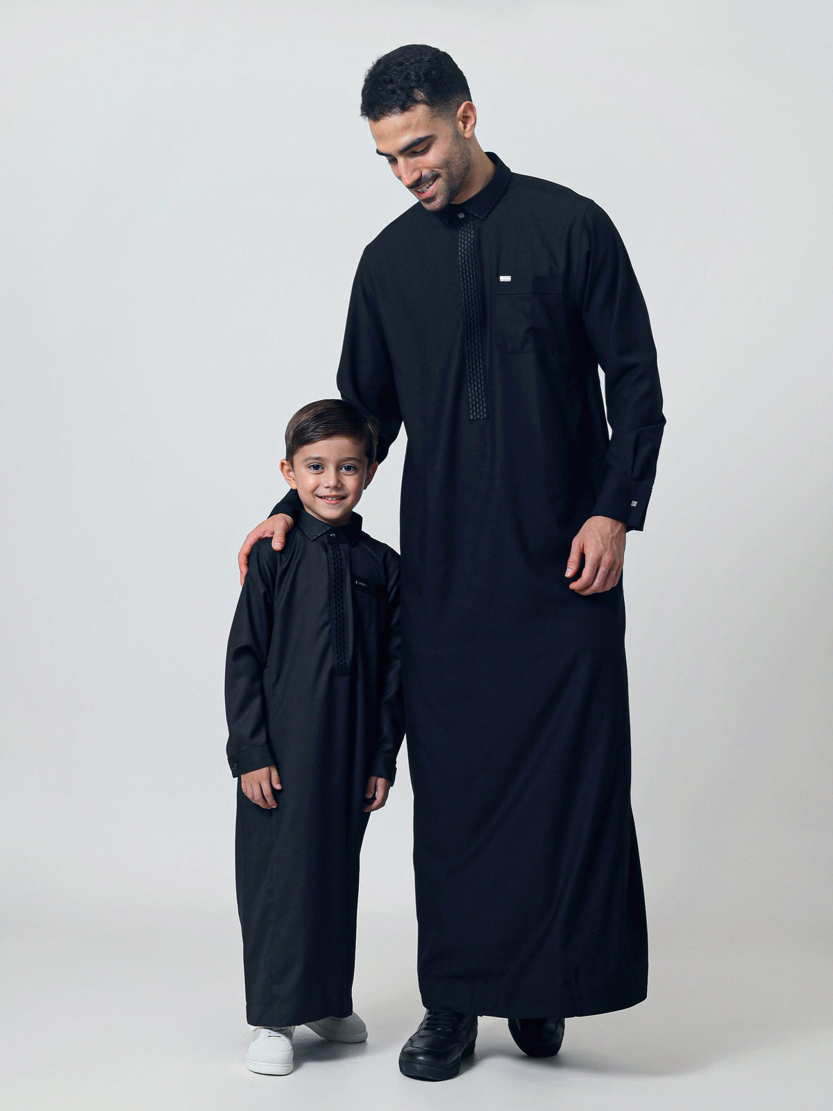 Adult Thobe 307 Black