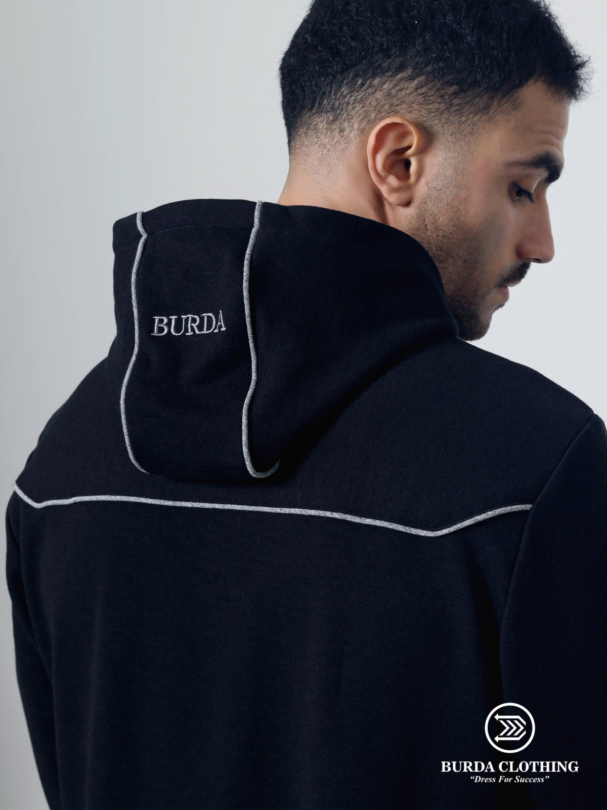 Tech Thobe 320 Black