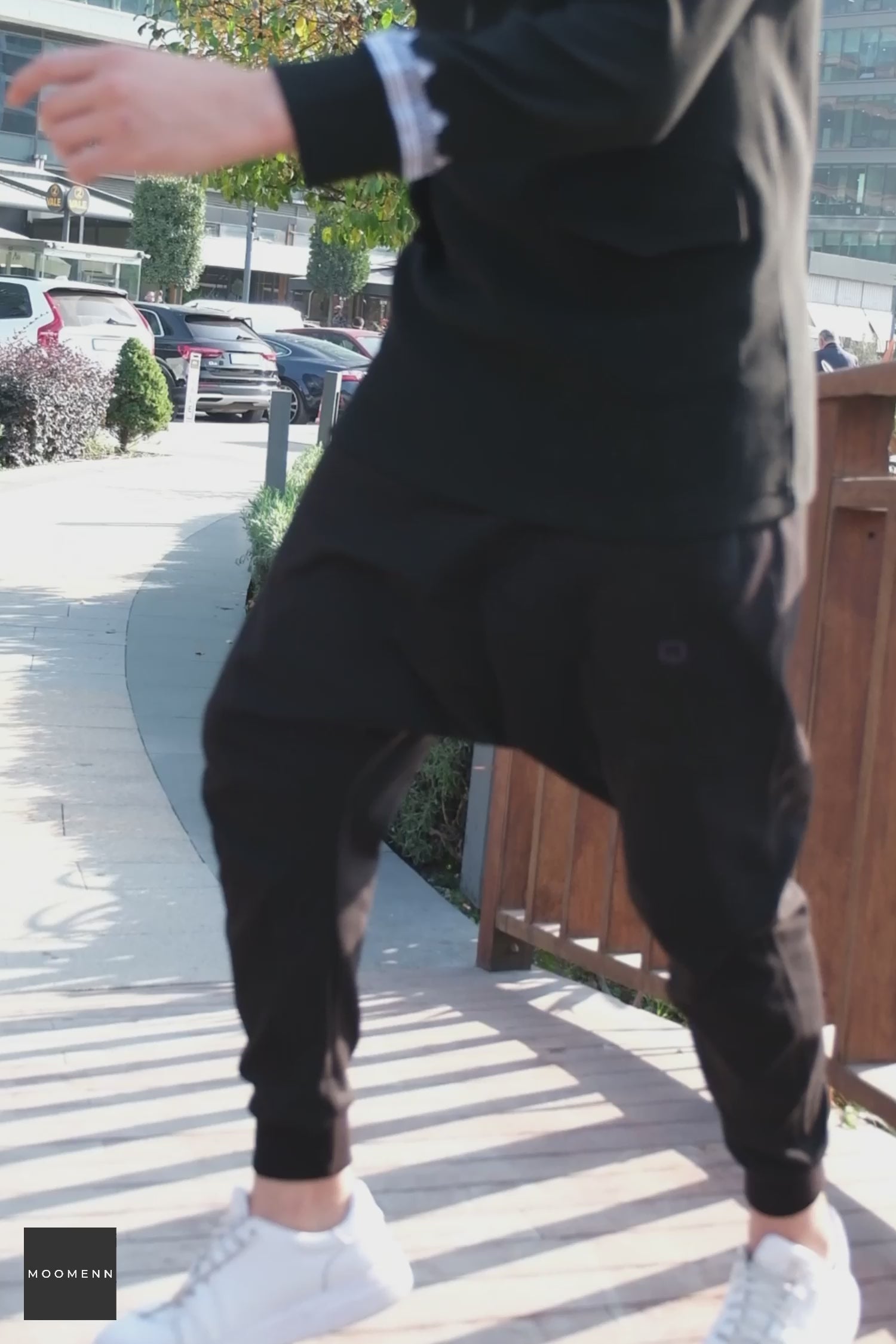 Load video: QL Onyx UP Relaxed Joggers in Dark Grey