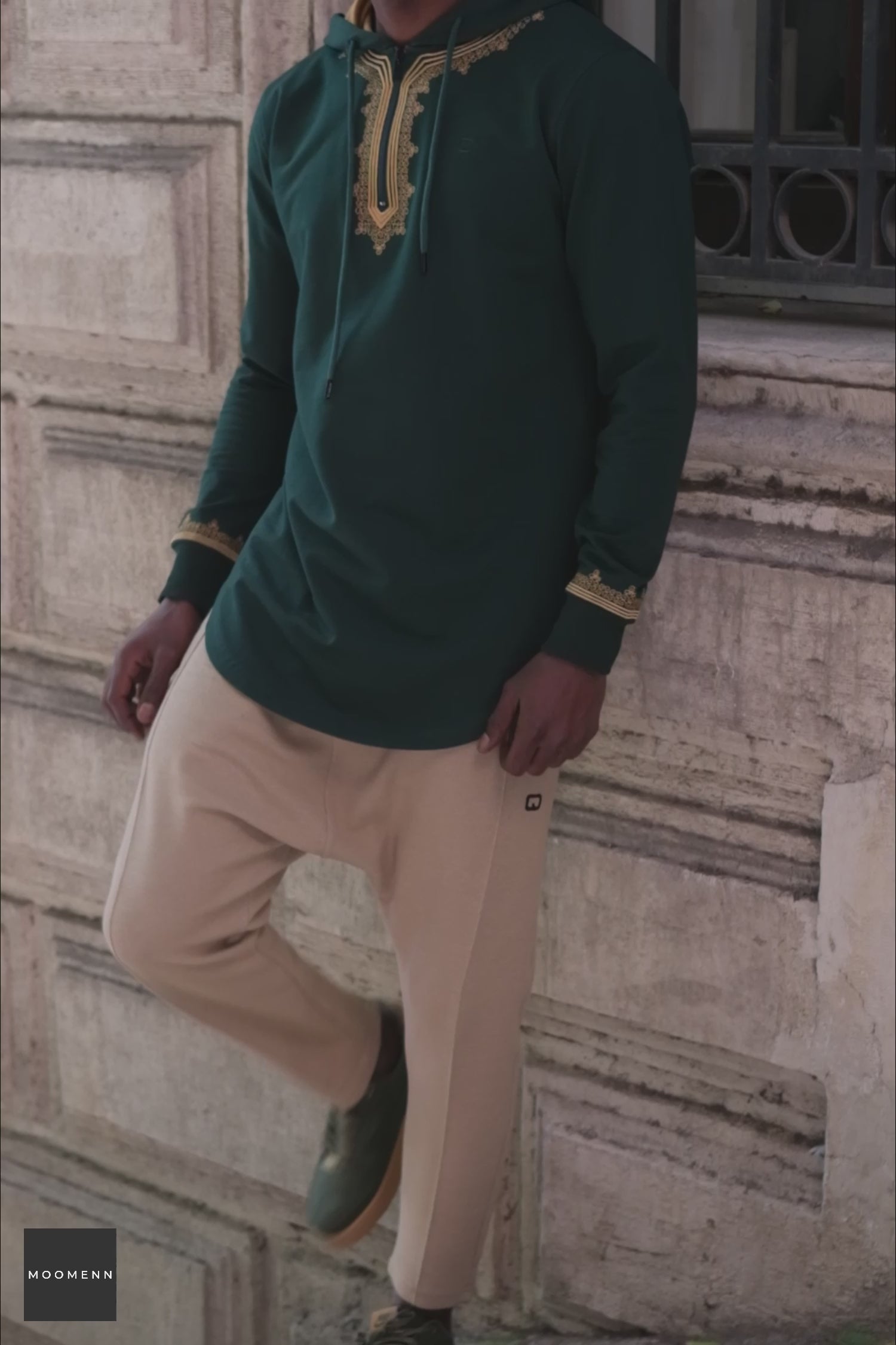 Video laden: QL Longline Etniz Sweat MA in Emerald Green and Gold